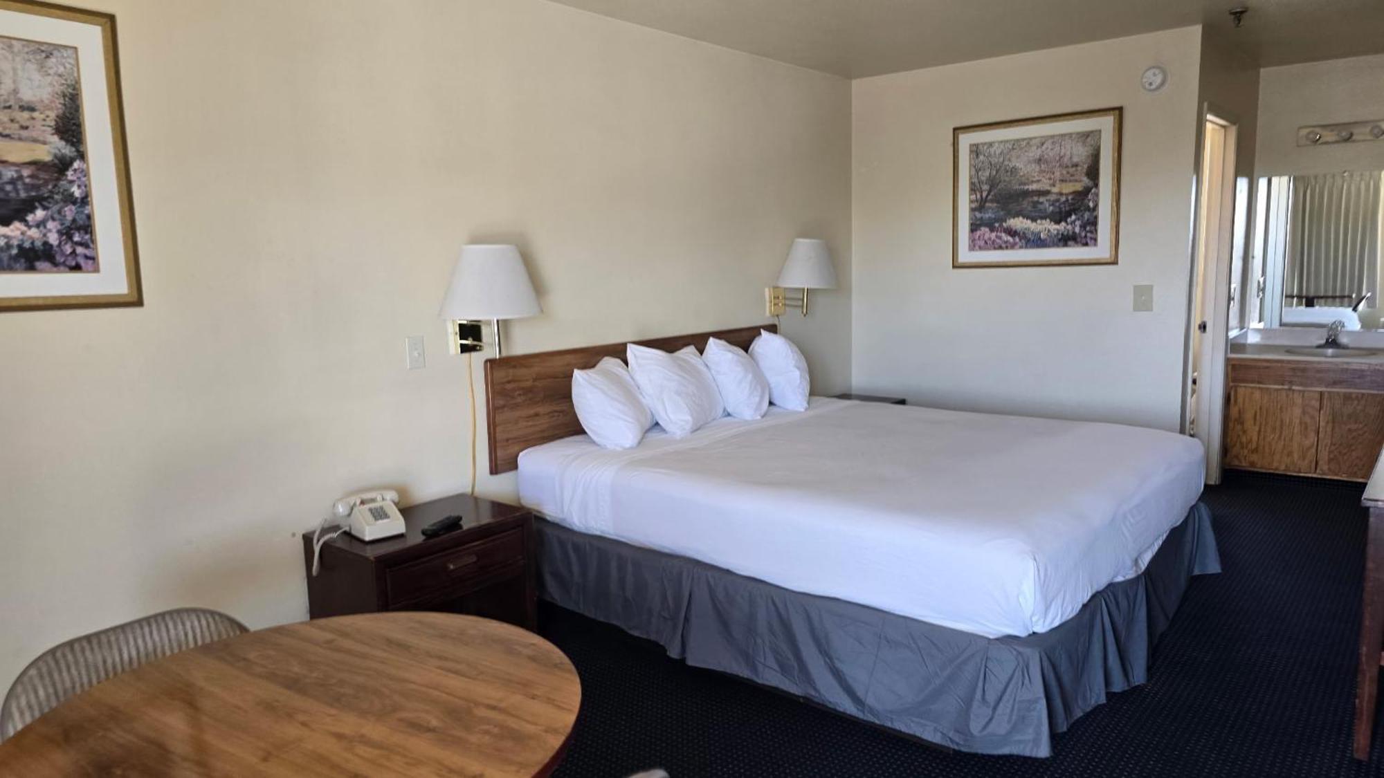 Terrace Inn And Suites El Cerrito Luaran gambar